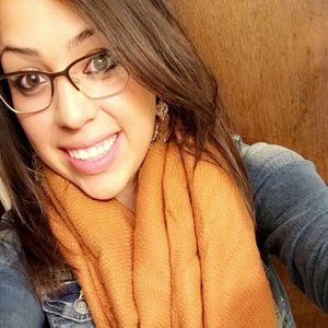 Meet your Posher, Haley